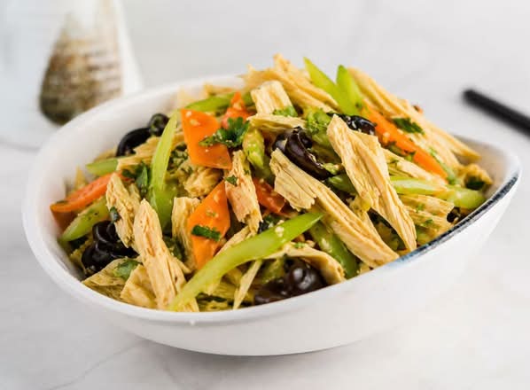 Dried tofu with chilli sauce 凉拌腐竹